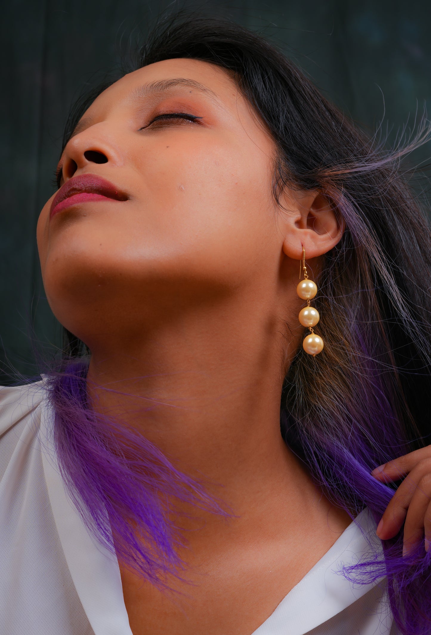 Beautiful World Pearl Earrings