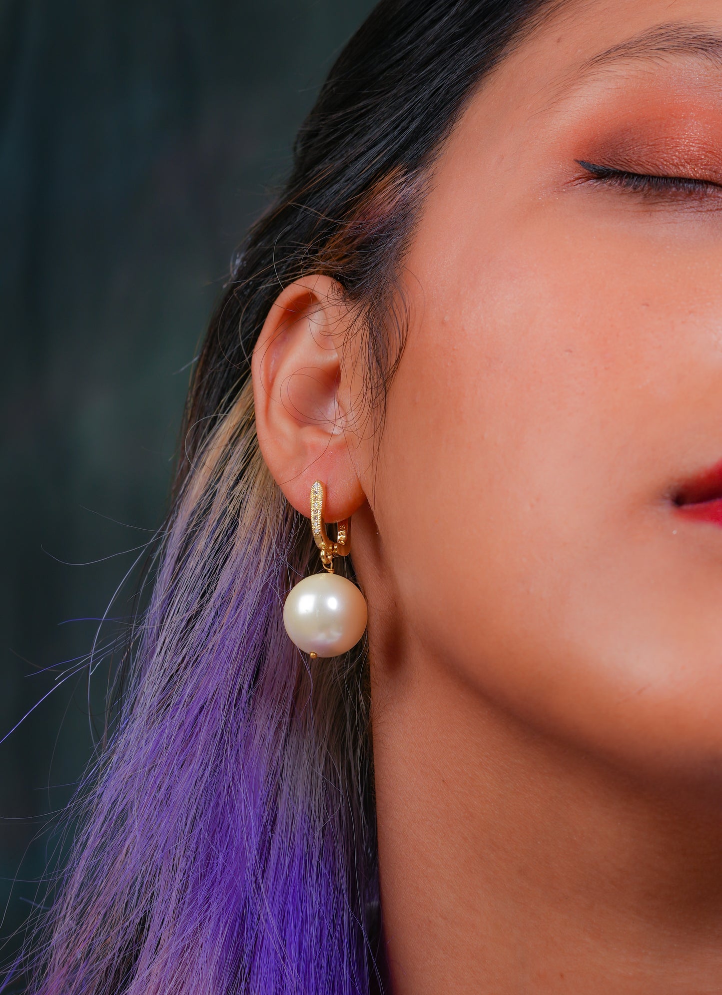 Golden Glow Pearl Earrings