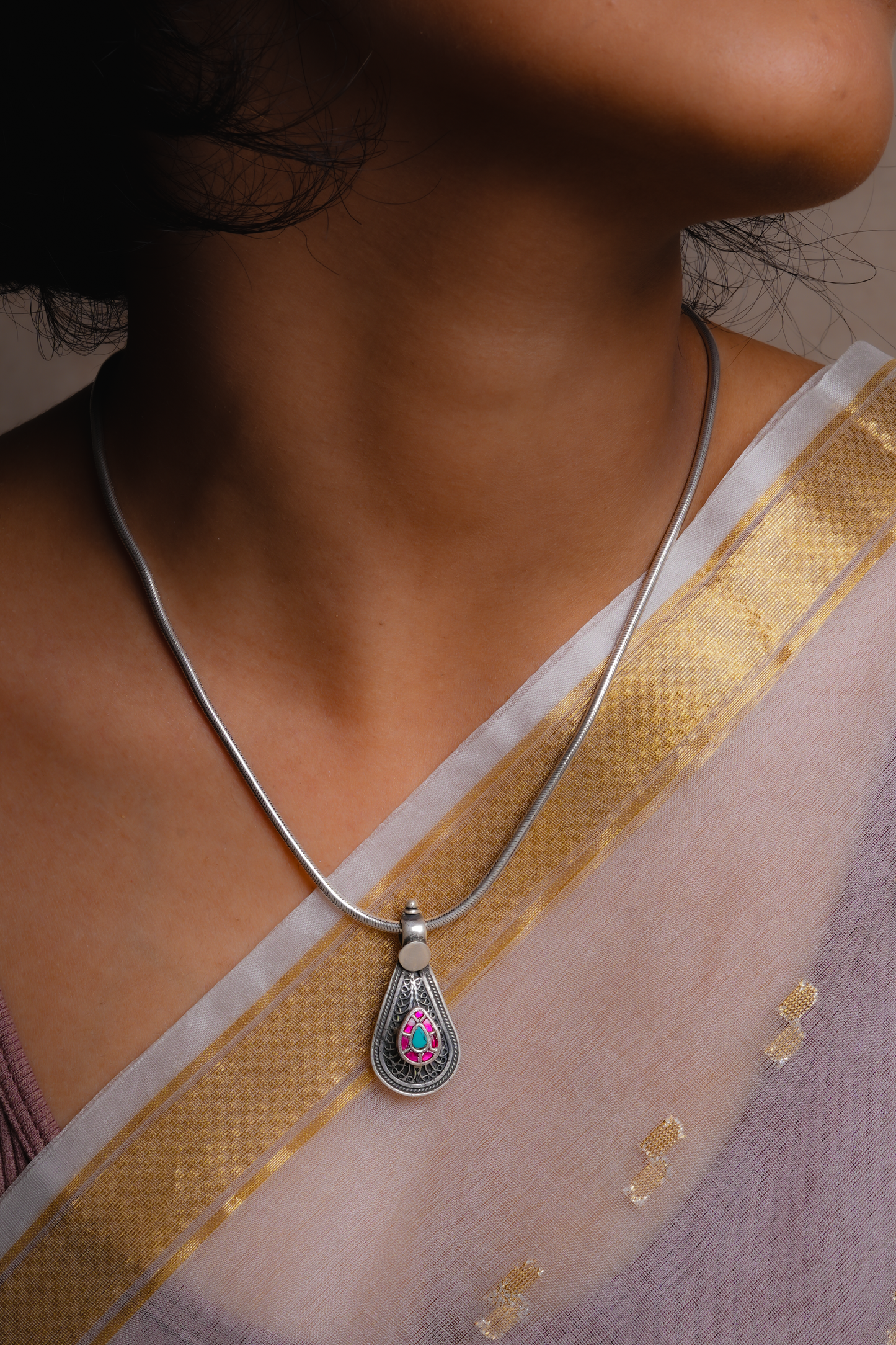 Miraya Silver Kundan Pendant