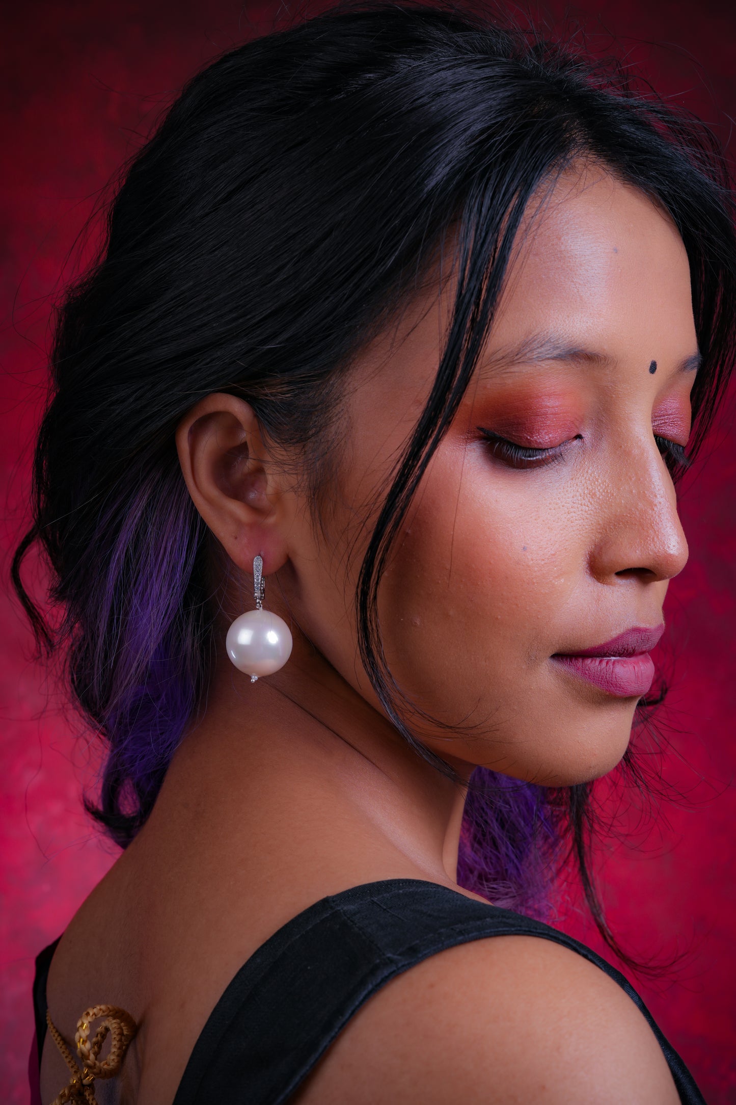 Midas Touch Pearl Danglers