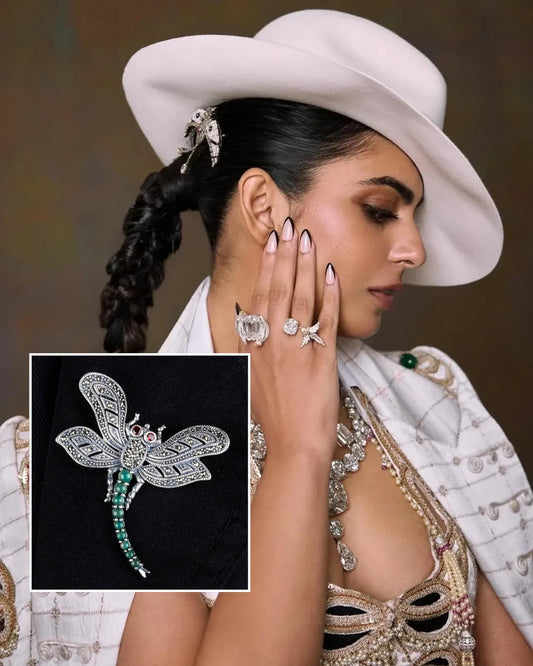 Emerald Elegance: Dragonfly Brooch Cum Pendant