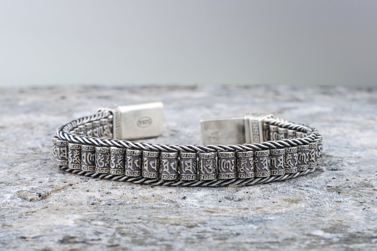 Tibetan Mantra Silver Bracelet (2)