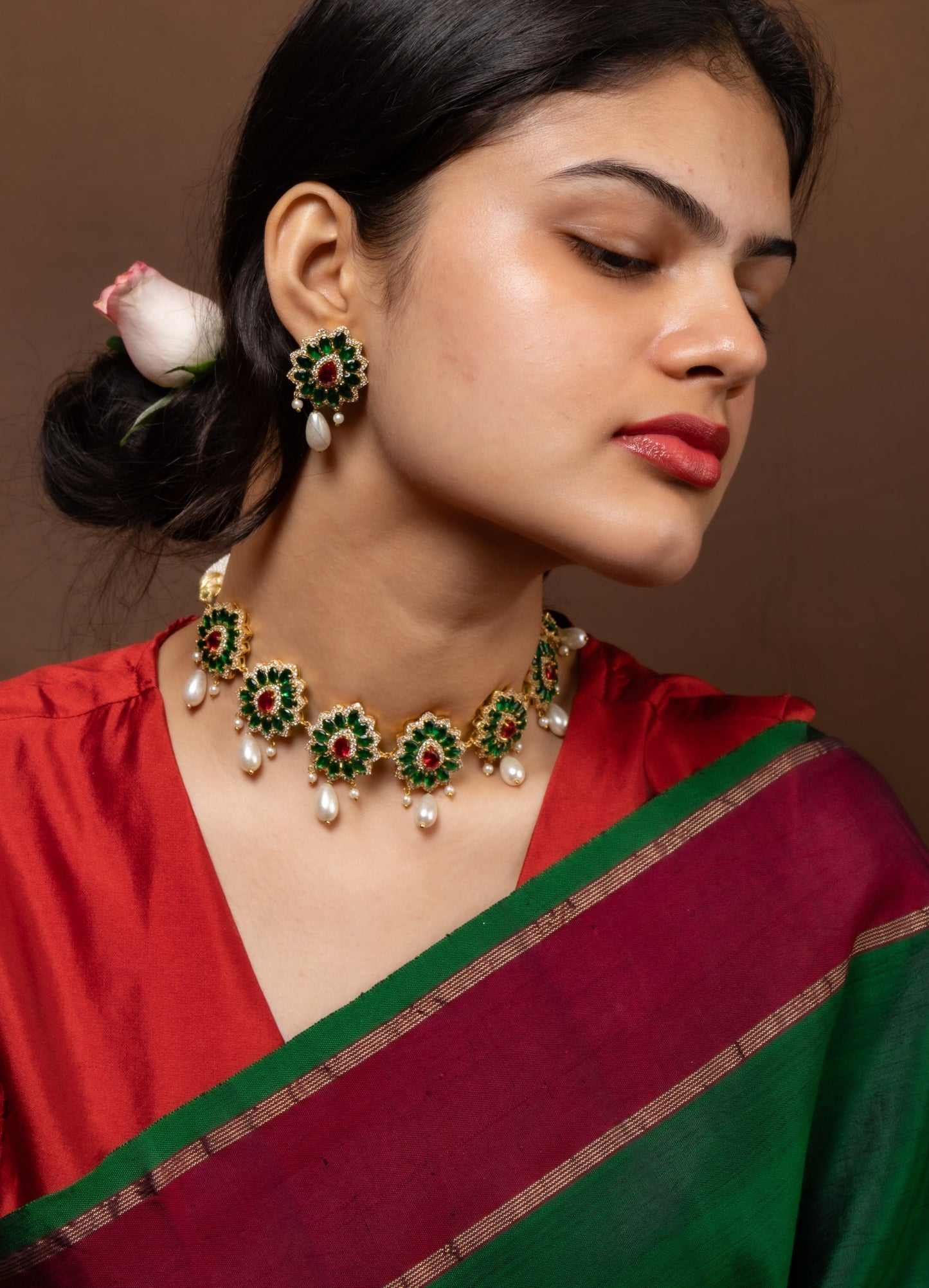 Mahnoor Set