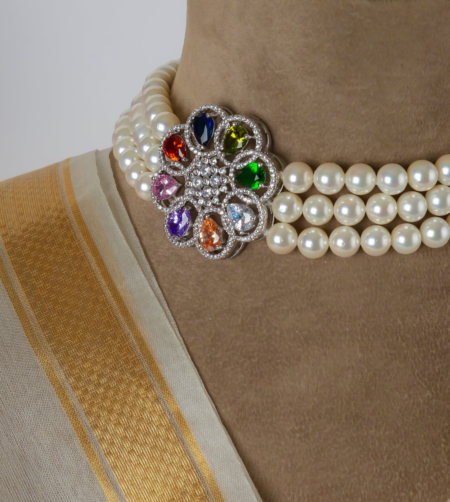 Multihued Pearl Choker