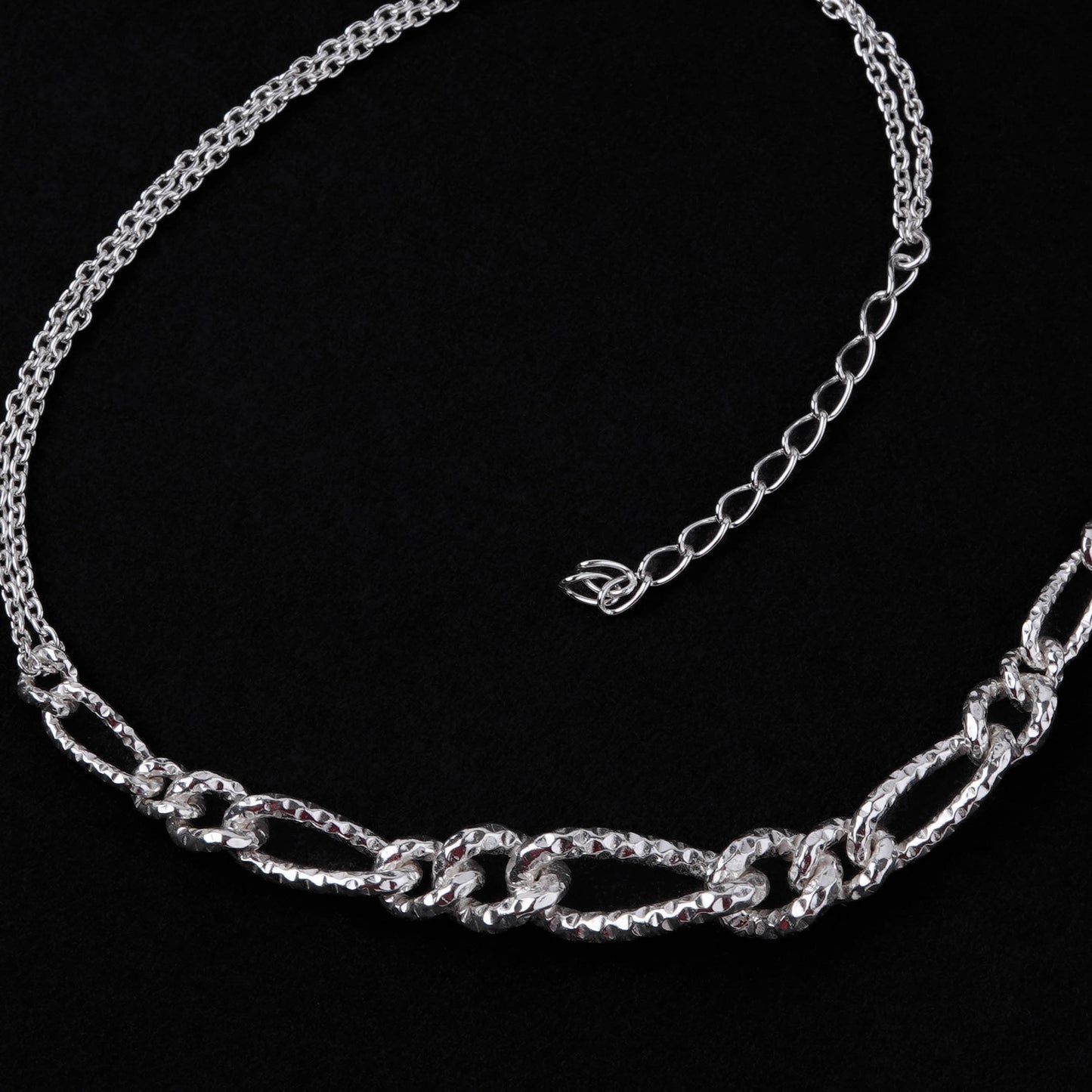 Silver Luxe Loop Necklace