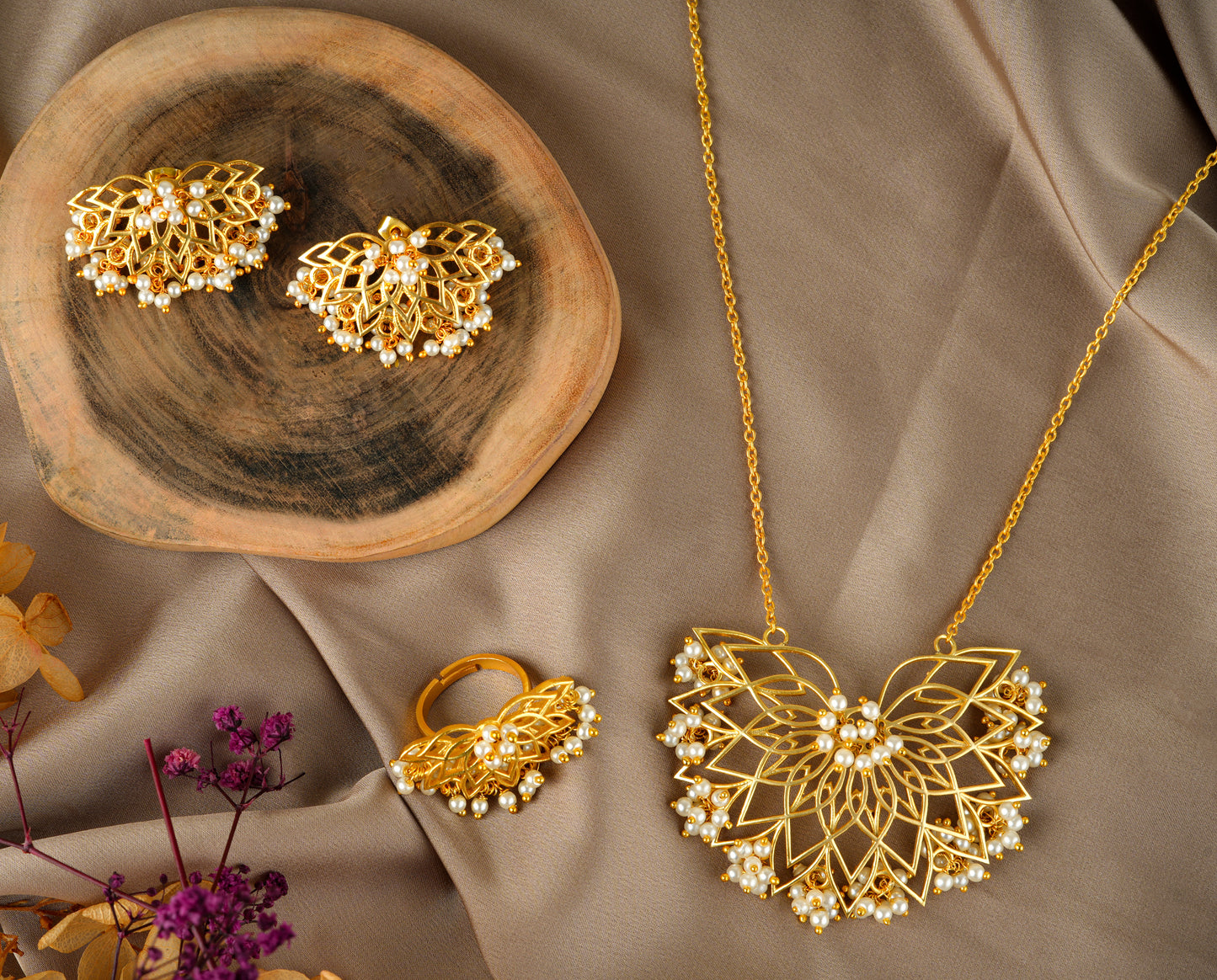 Water Lily Set with Lotus Mist Ring