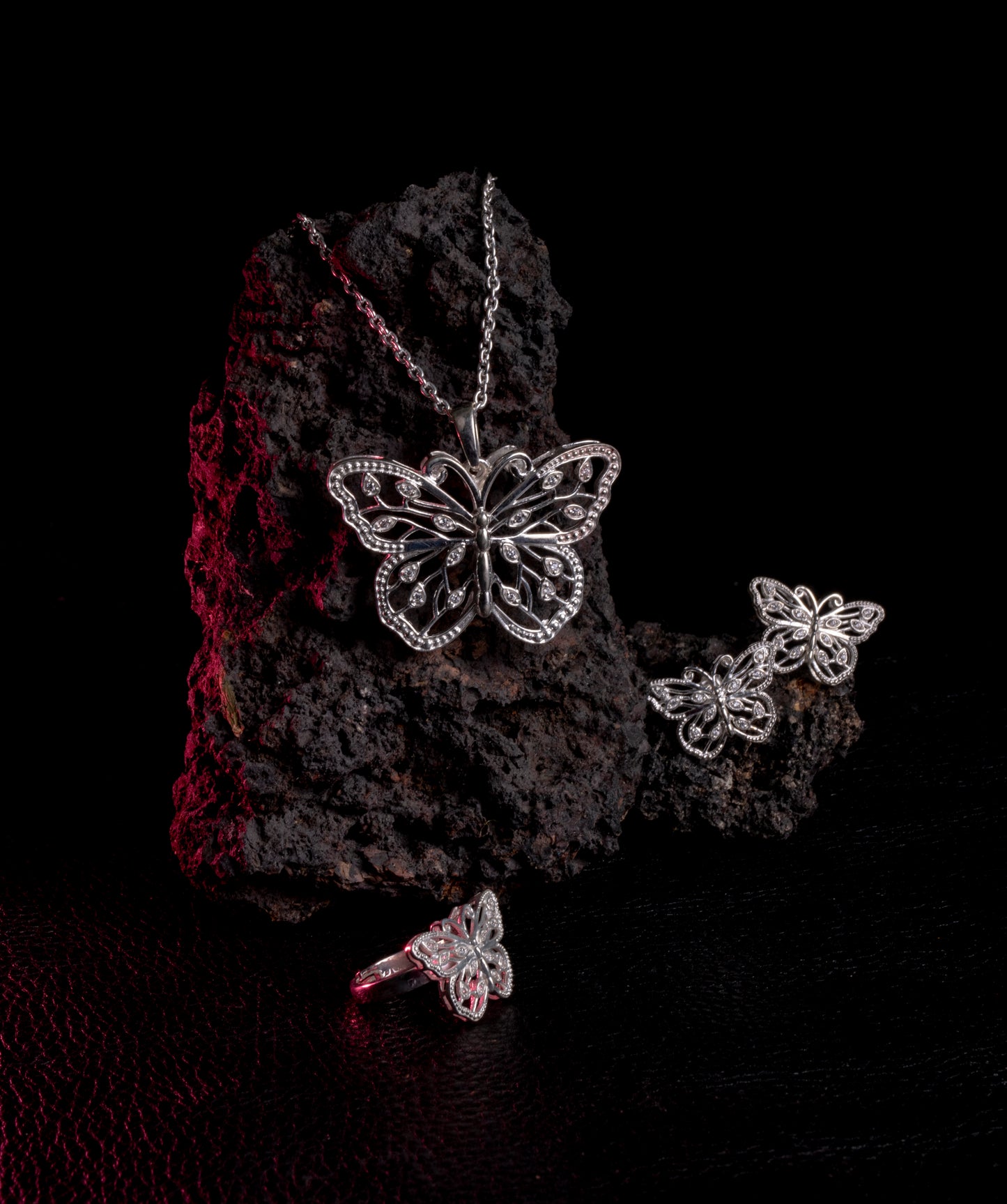 Beautiful Wings Silver Butterfly Pendant Necklace
