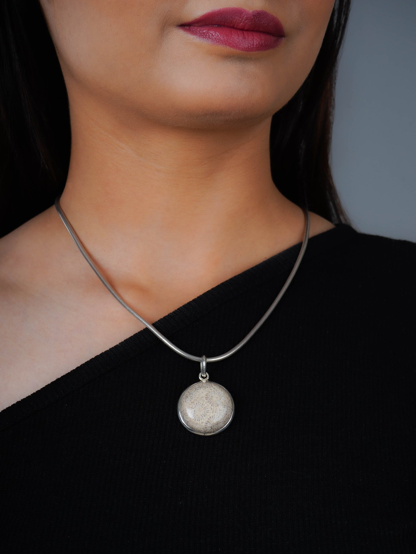 Ammonite Rond Silver Pendant
