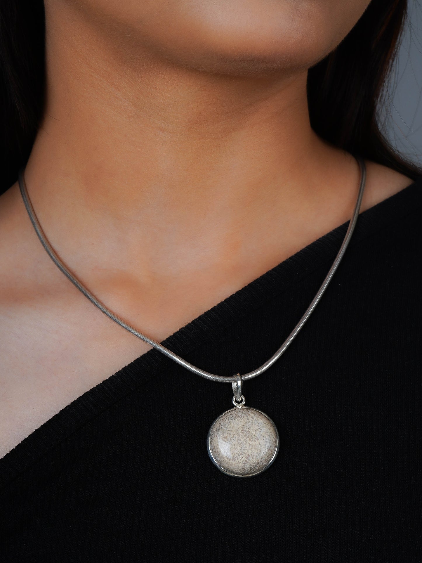 Ammonite Rond Silver Pendant