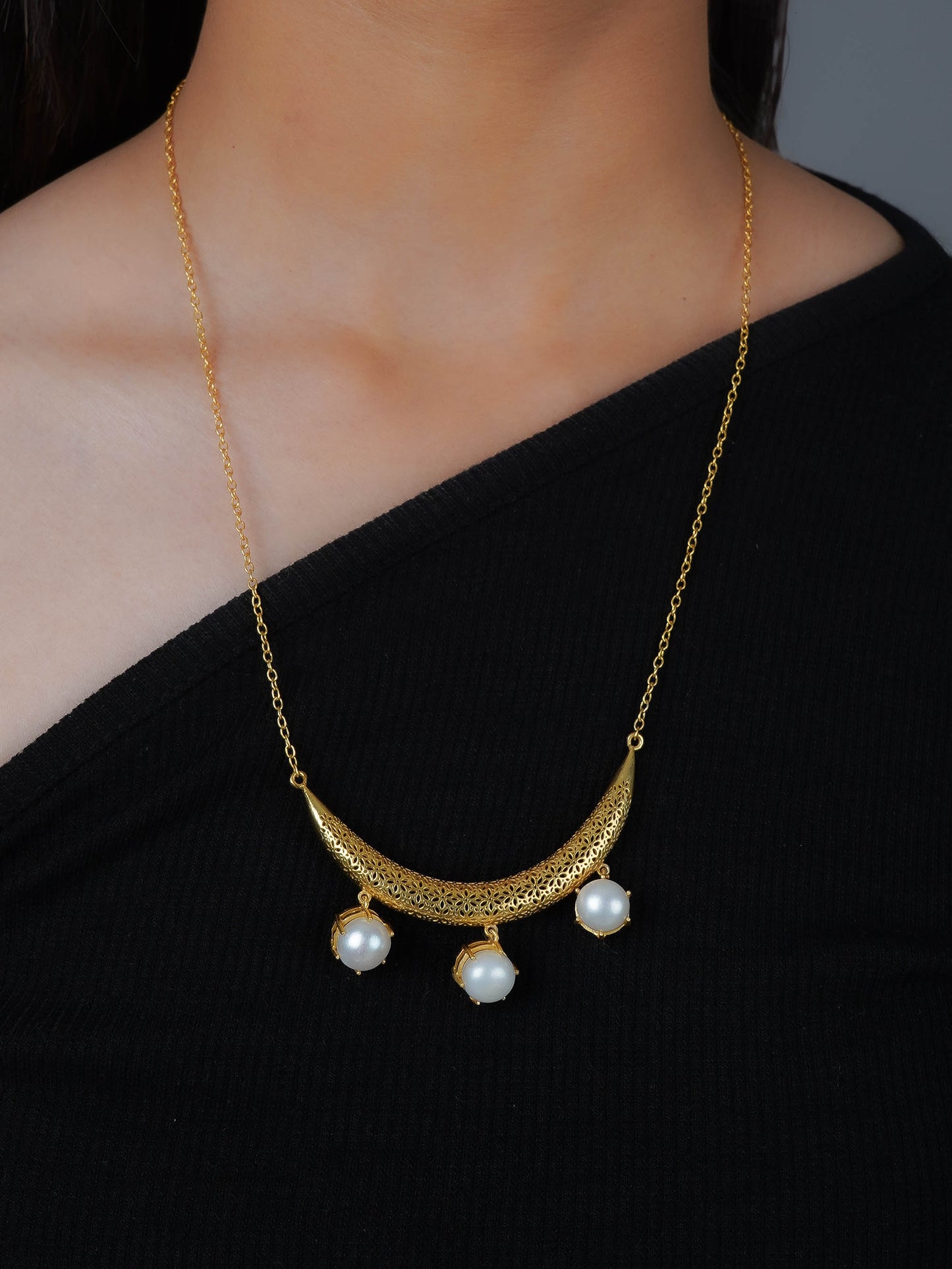 Petite Pearl Set with Pearl Studs