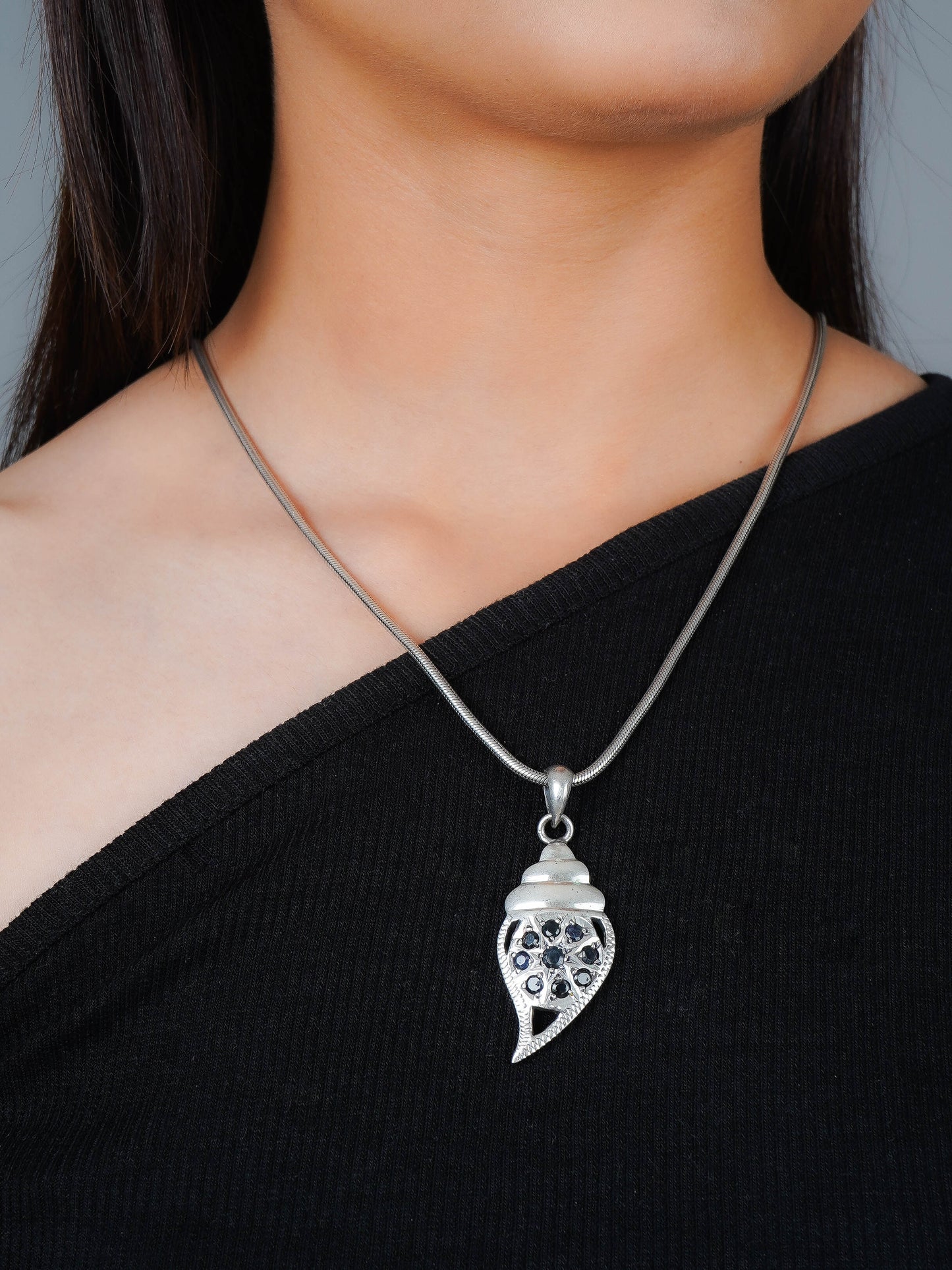 Silver Shankh Pendant