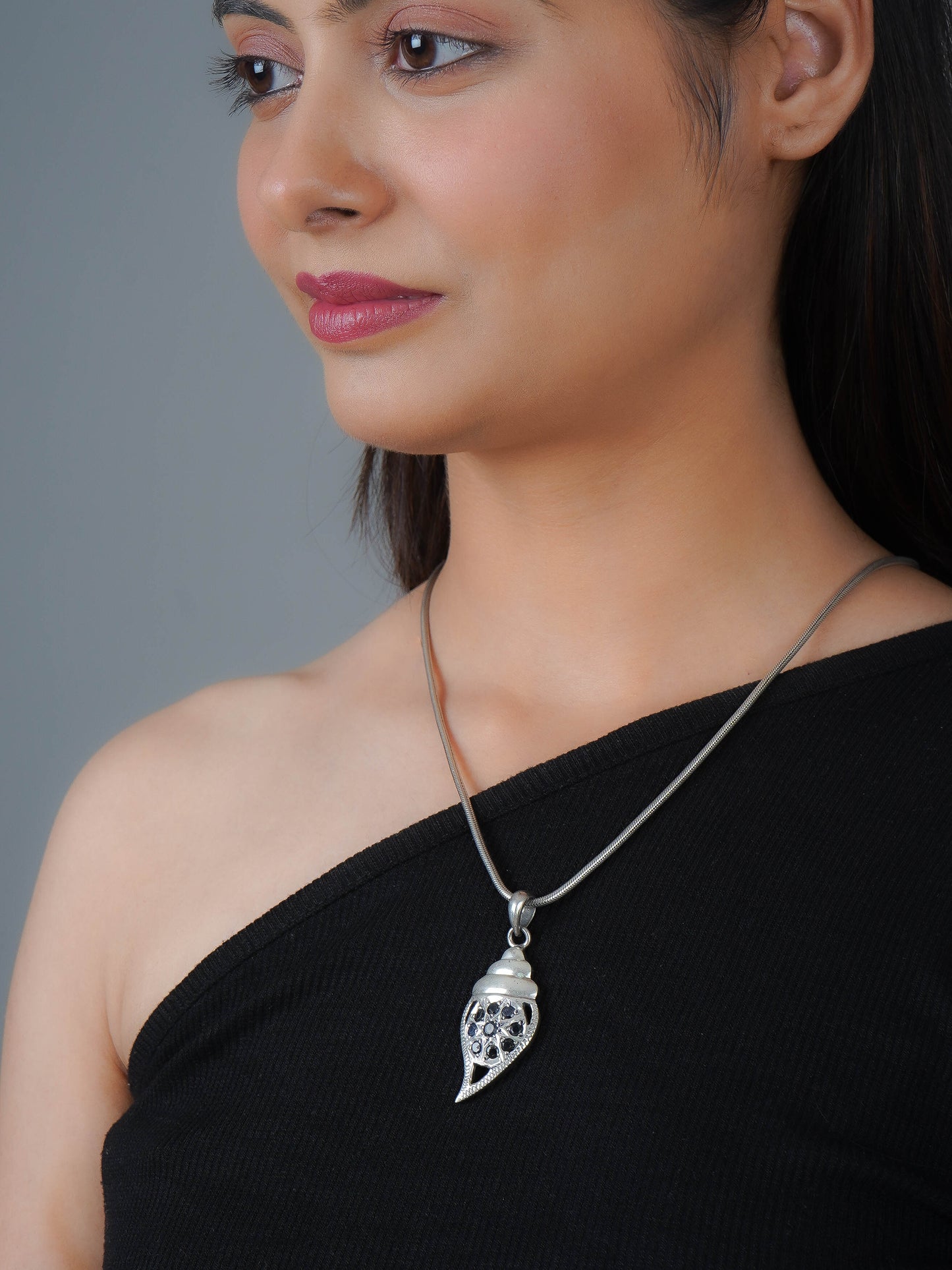 Silver Shankh Pendant