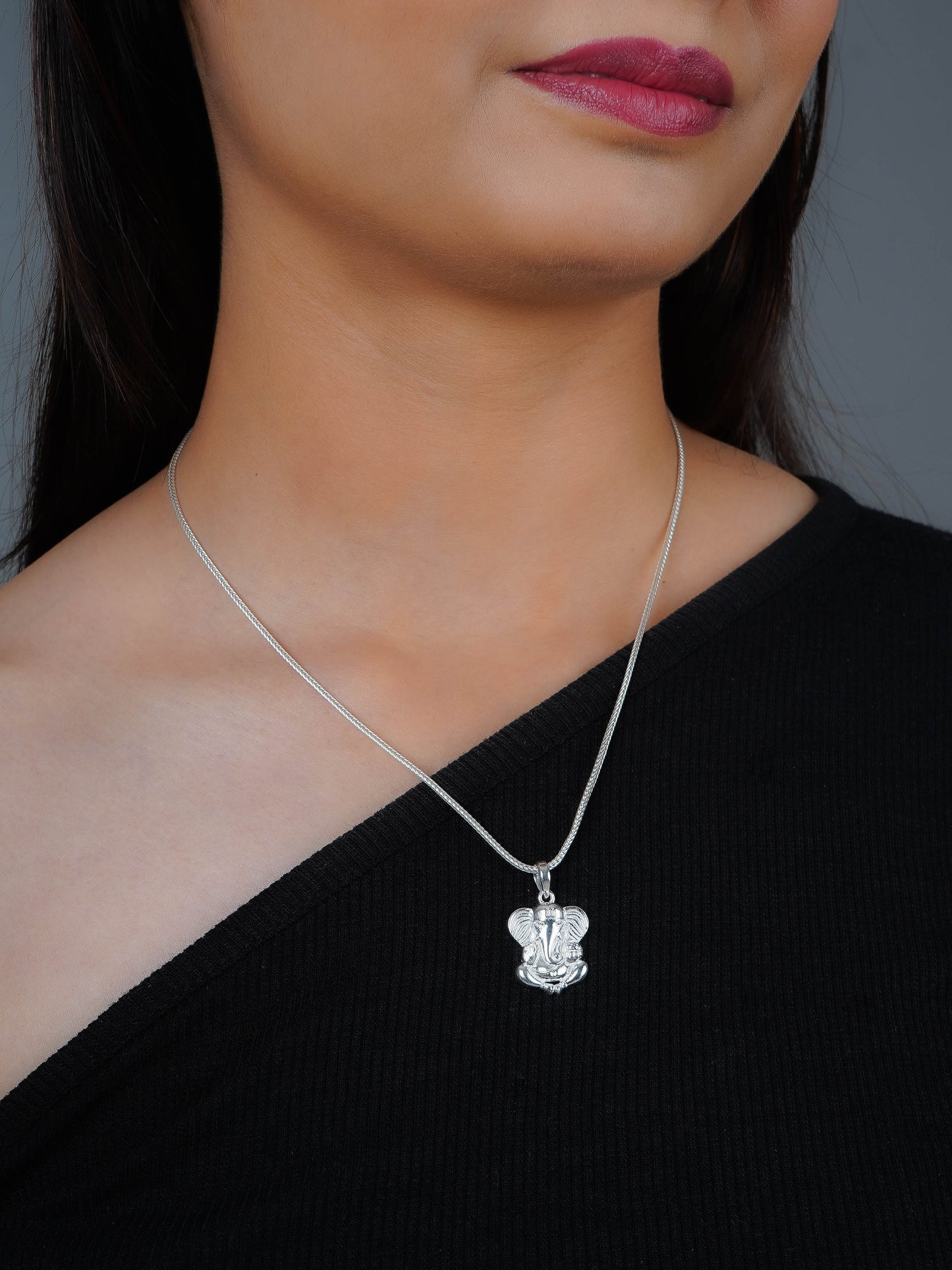 Silver Ganesha Pendant With Chain