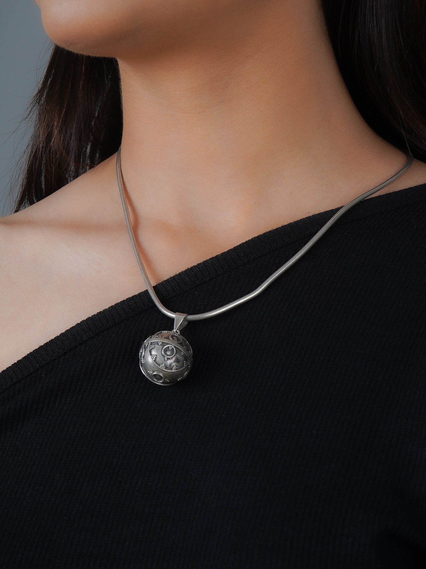 Rava Silver Ball Pendant