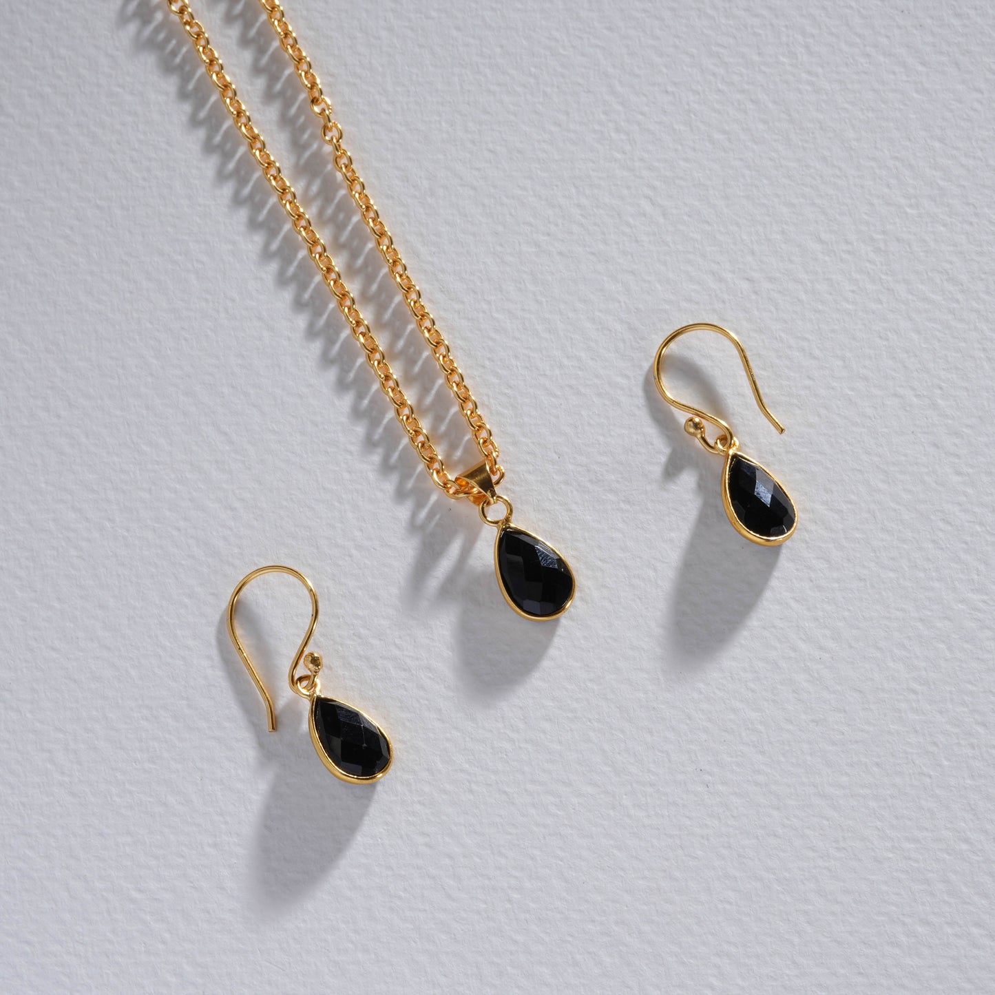 Black Onyx Minimal Pendant Set