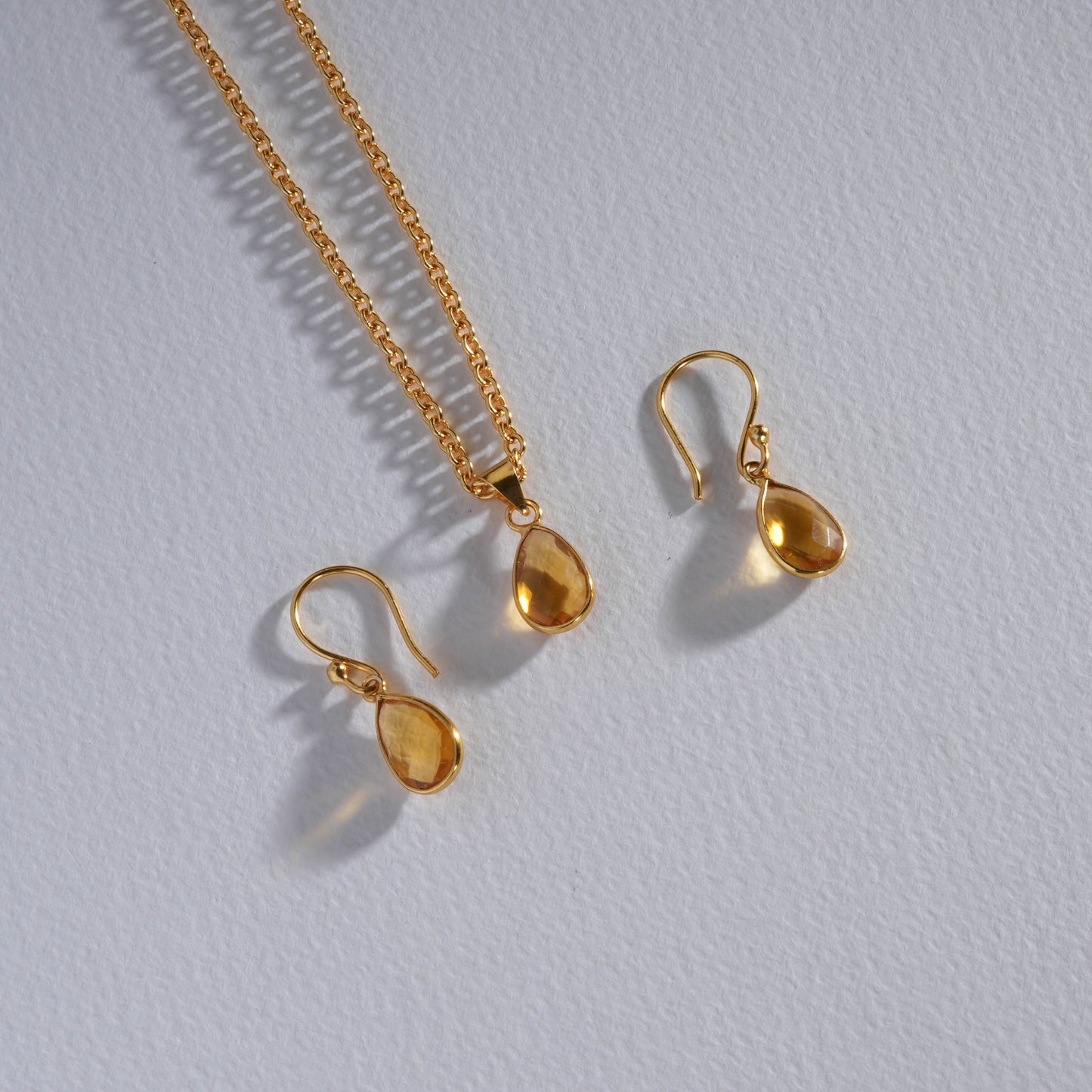 Minimal Citrine Pendant Set