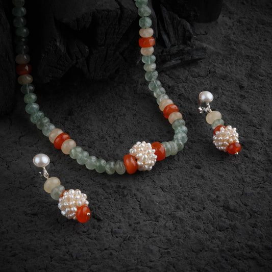 Whispers Of Spring Necklace Set