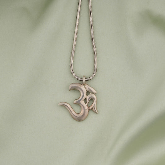 Universal Om Pendant