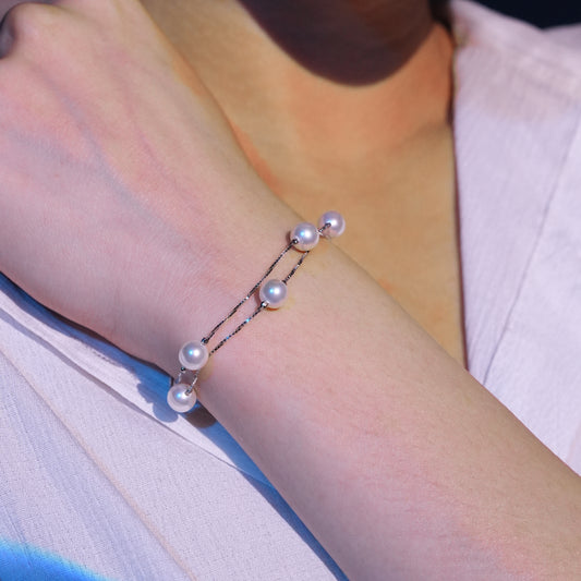 Silver And Pearls Dainty Bracelet