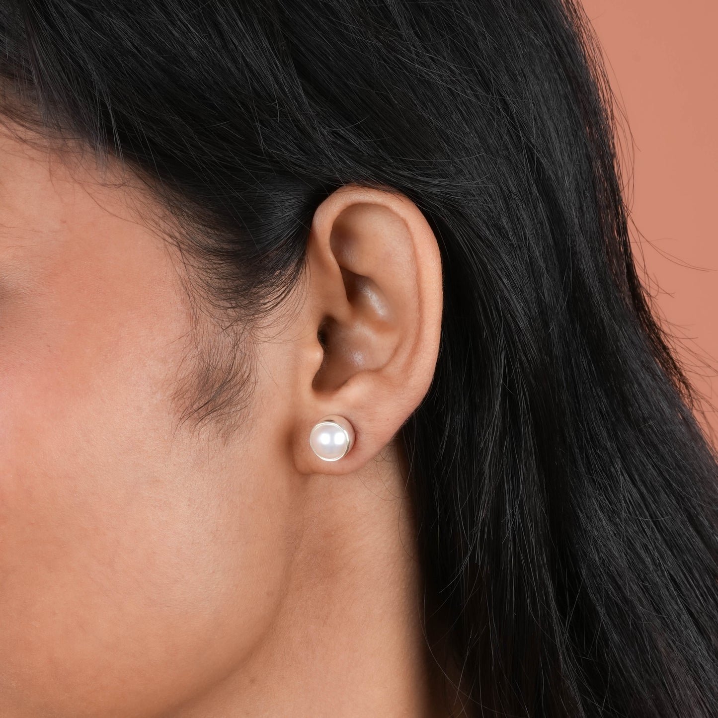 Pearl Bud Minimal Pearl Pendant Set