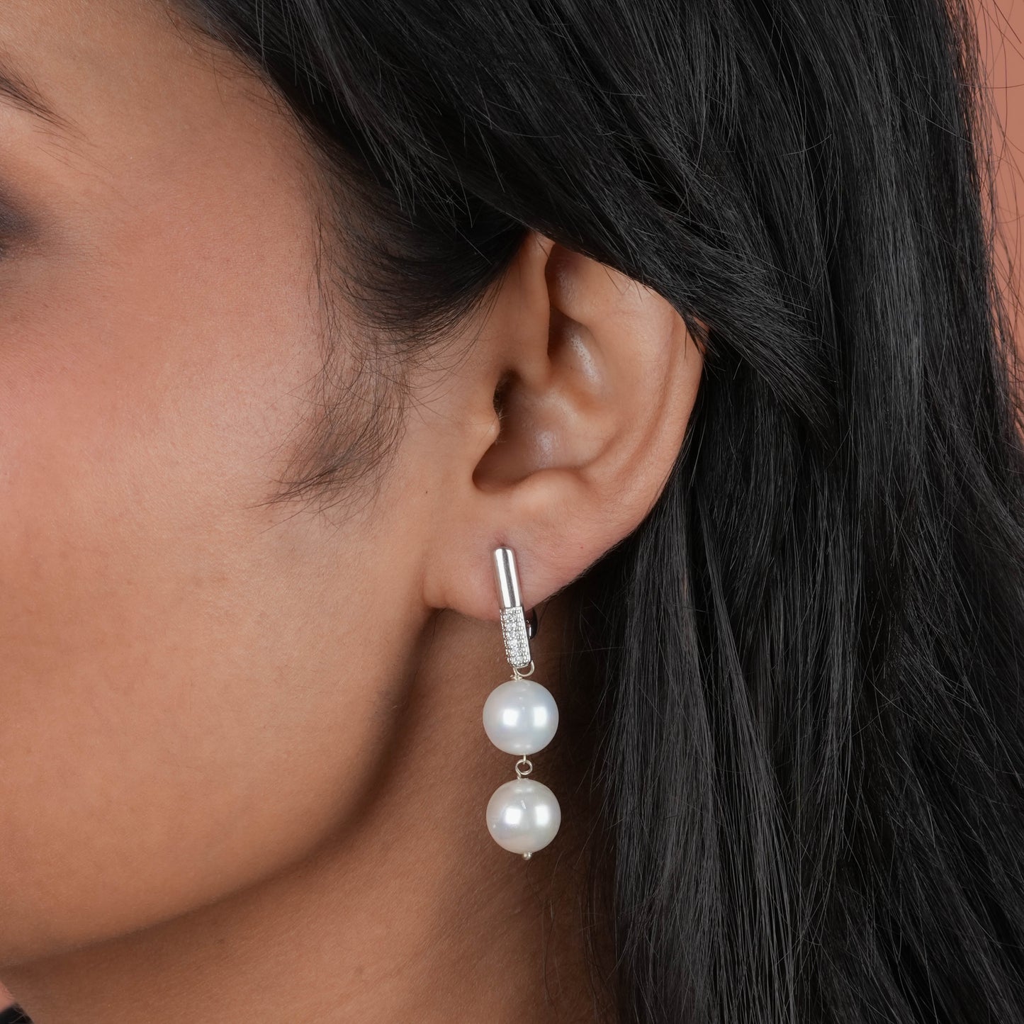 Snow White Zircon Pearl Earrings