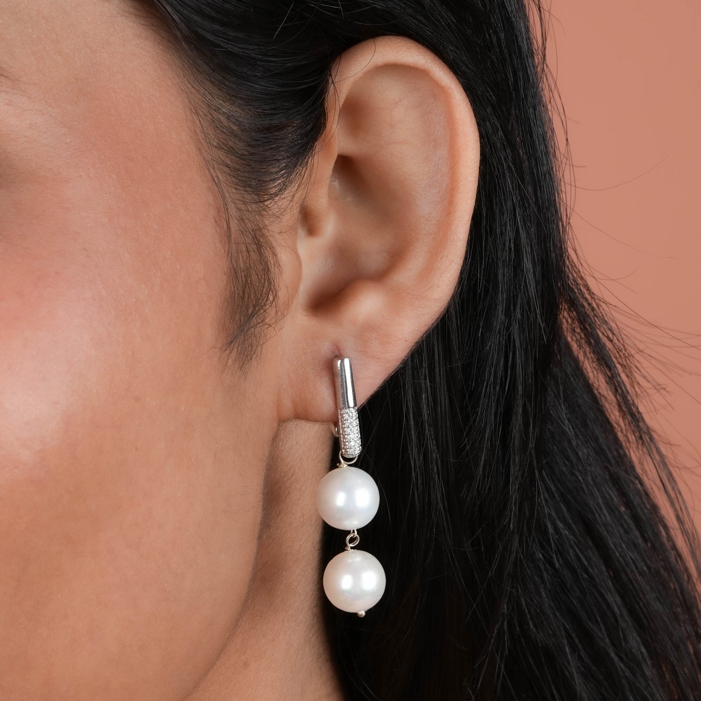 Snow White Zircon Pearl Earrings