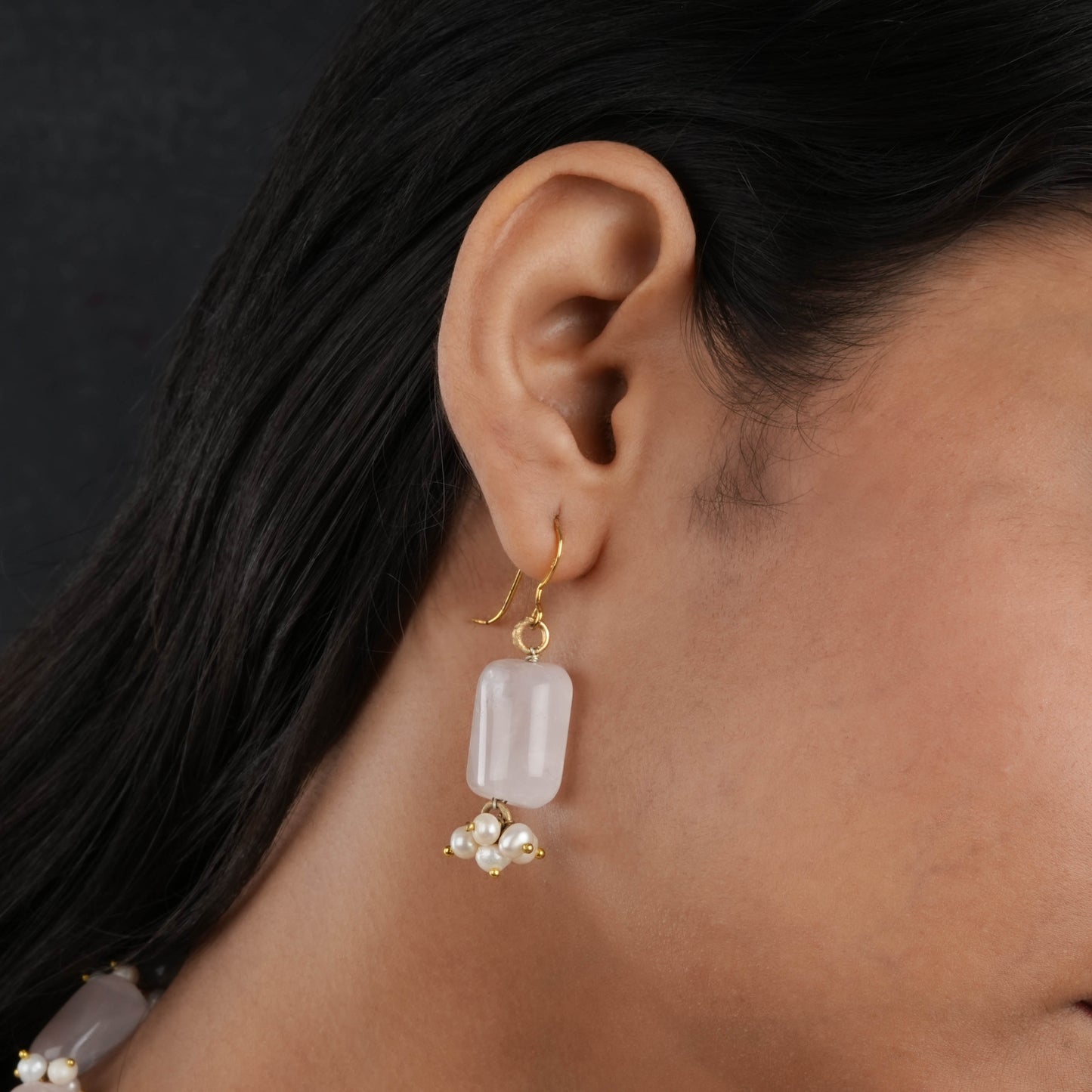Rose Quartz Tumbles Pearls Necklace Set