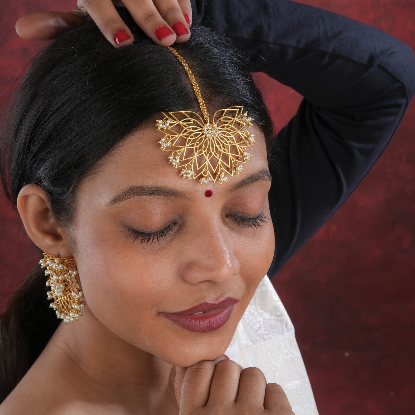 Water Lily Maang Tikka