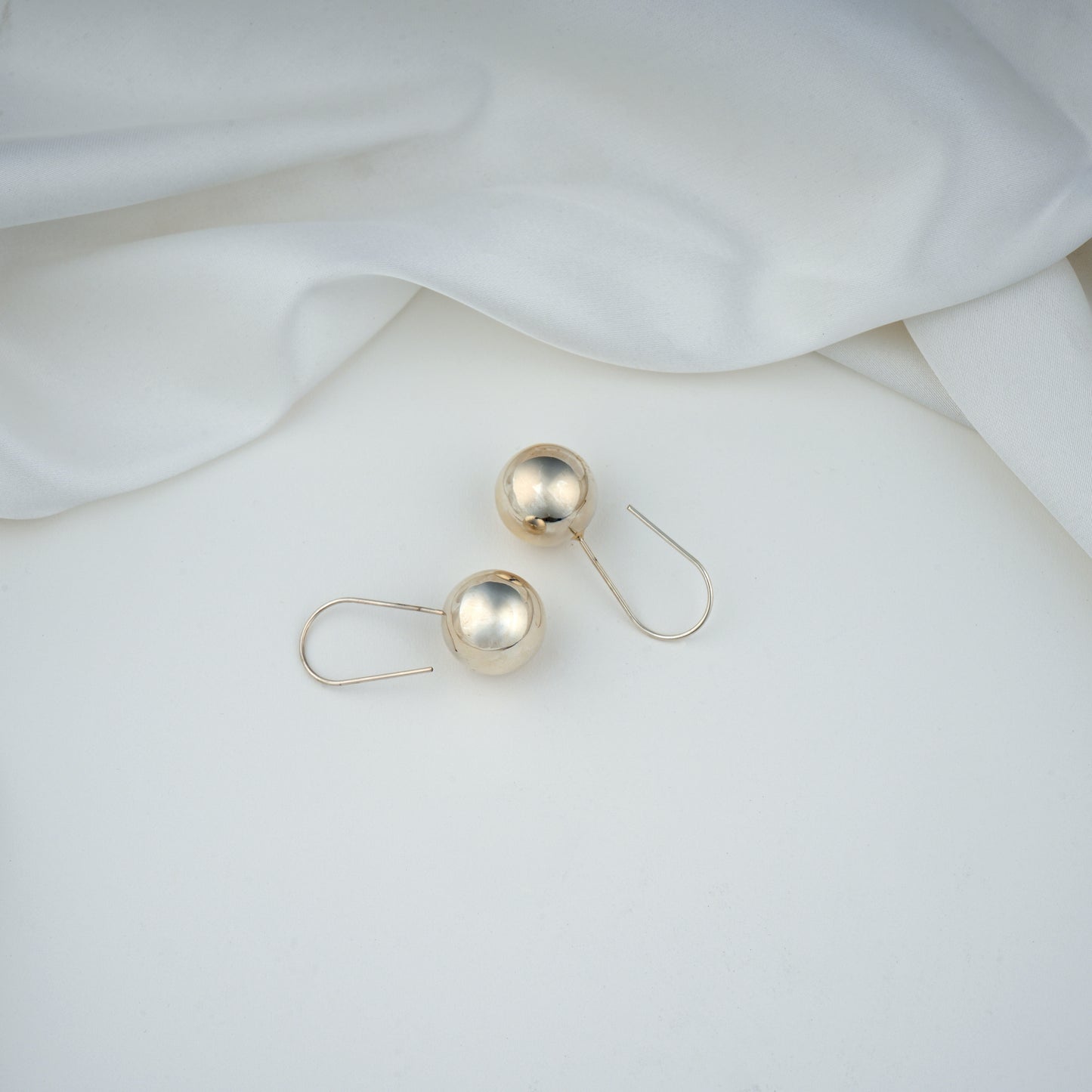 Silver Globe Drops( 13mm )