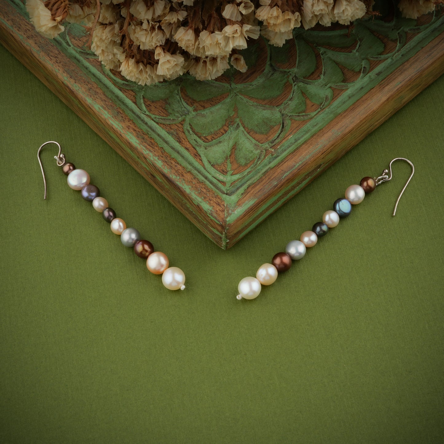 Song of the Sea Woven Pearl Necklace and Earrings Set