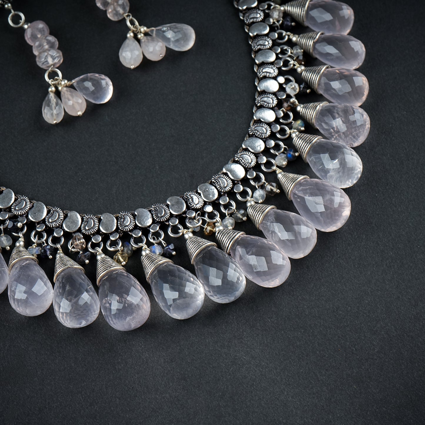 Roseate Rose Quartz Drops Neklace Set