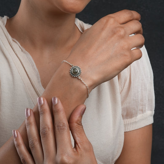 Dainty Labradorite Silver Bracelet