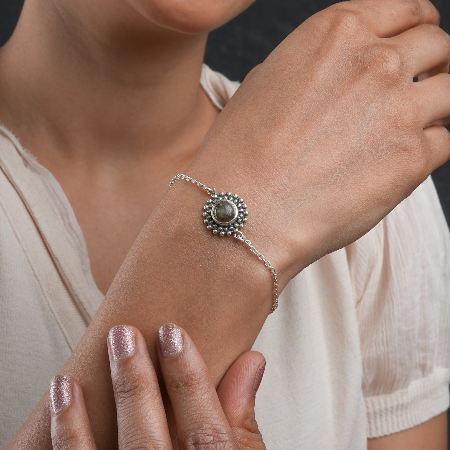 Dainty Labradorite Silver Bracelet