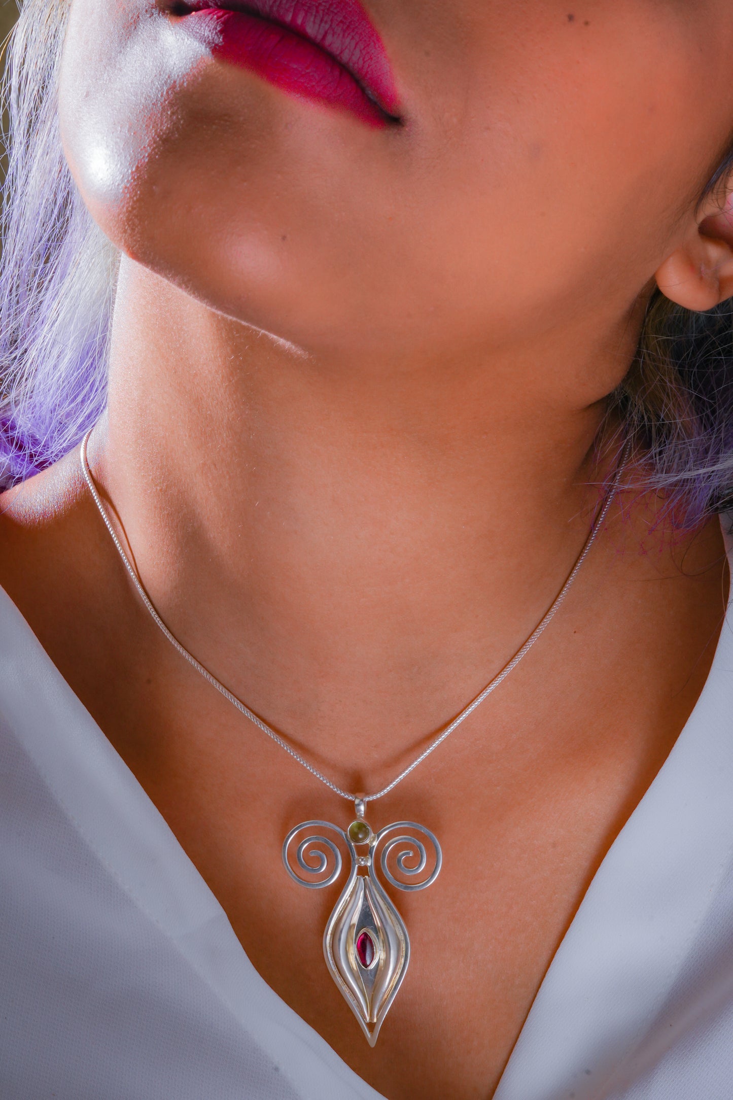 Third Eye Silver Pendant With Garnet And Peridot