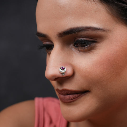 Antique Red Onyx Moon Silver Nose Pin