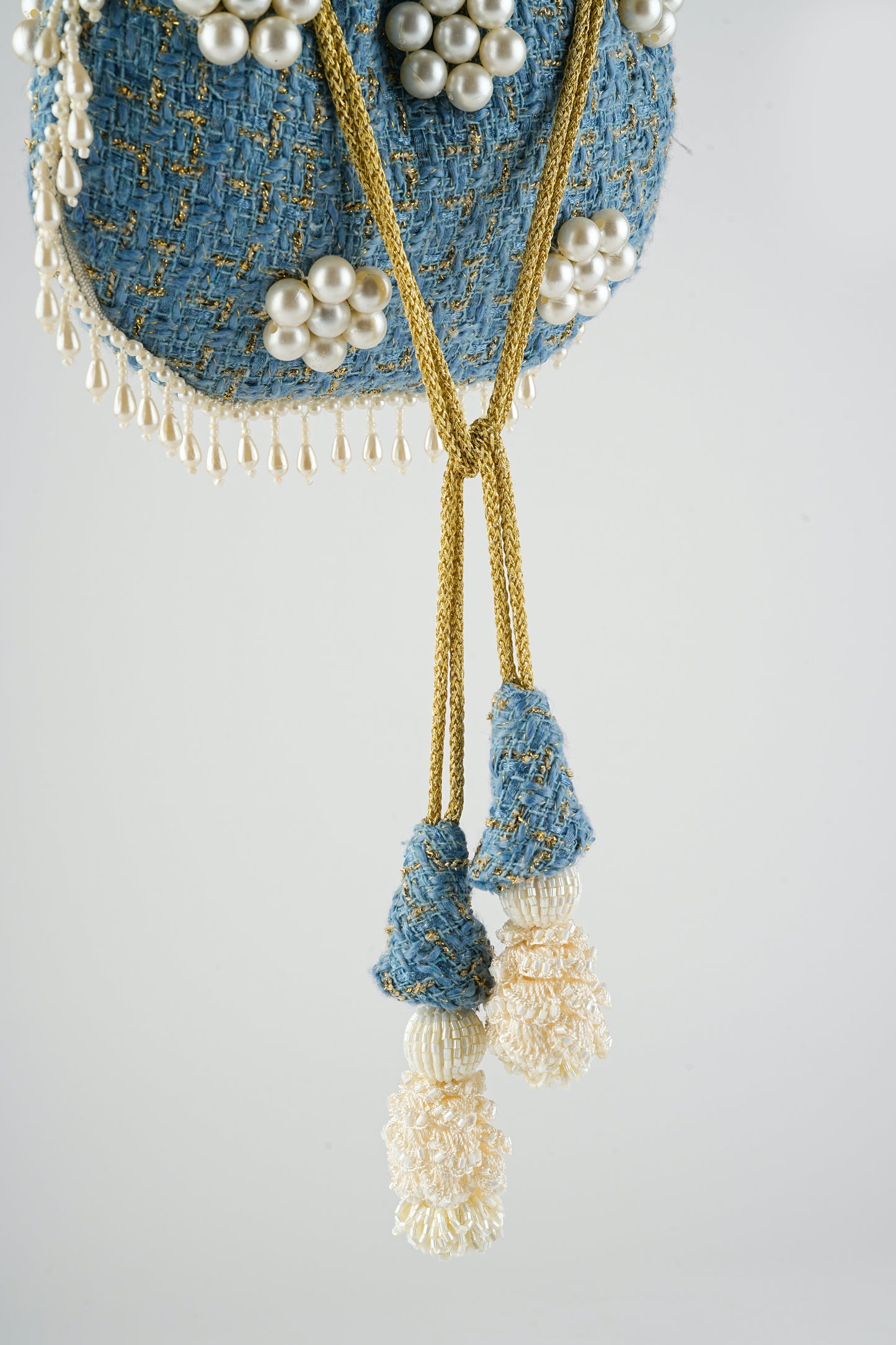 Blue Pearl Radiance Potli