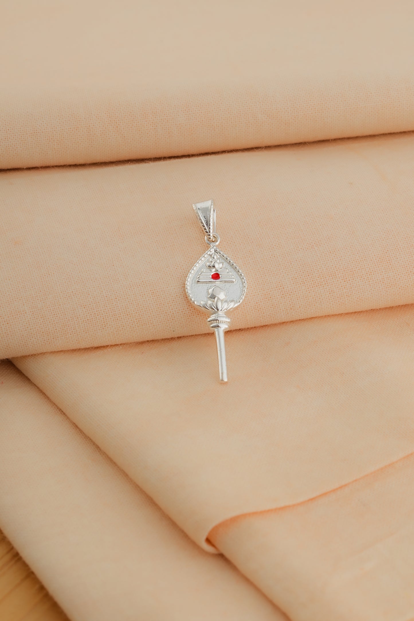 "Ekasha Mace" Silver Shiva Pendant