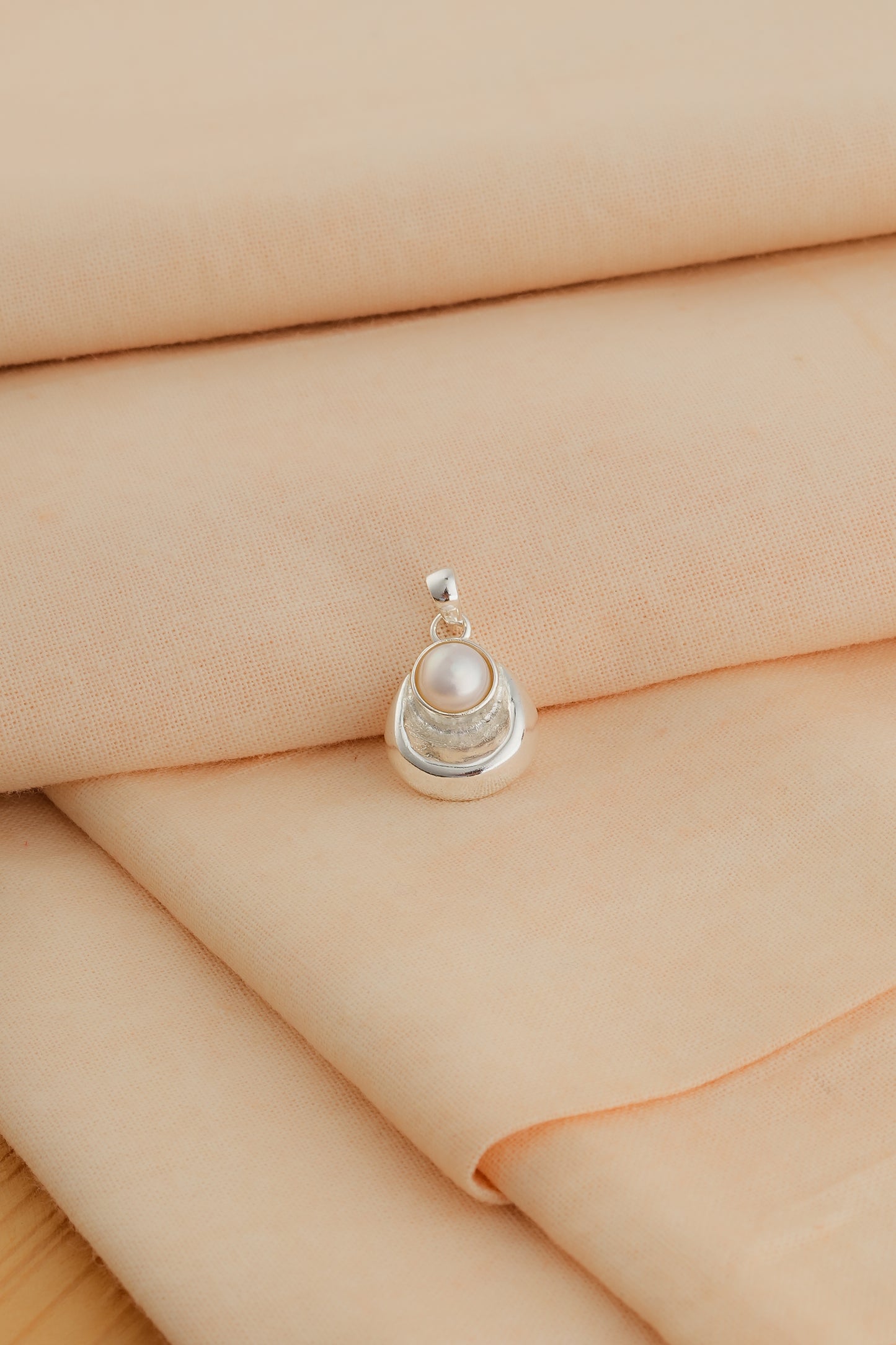 The Silver Moon And Pearl Pendant