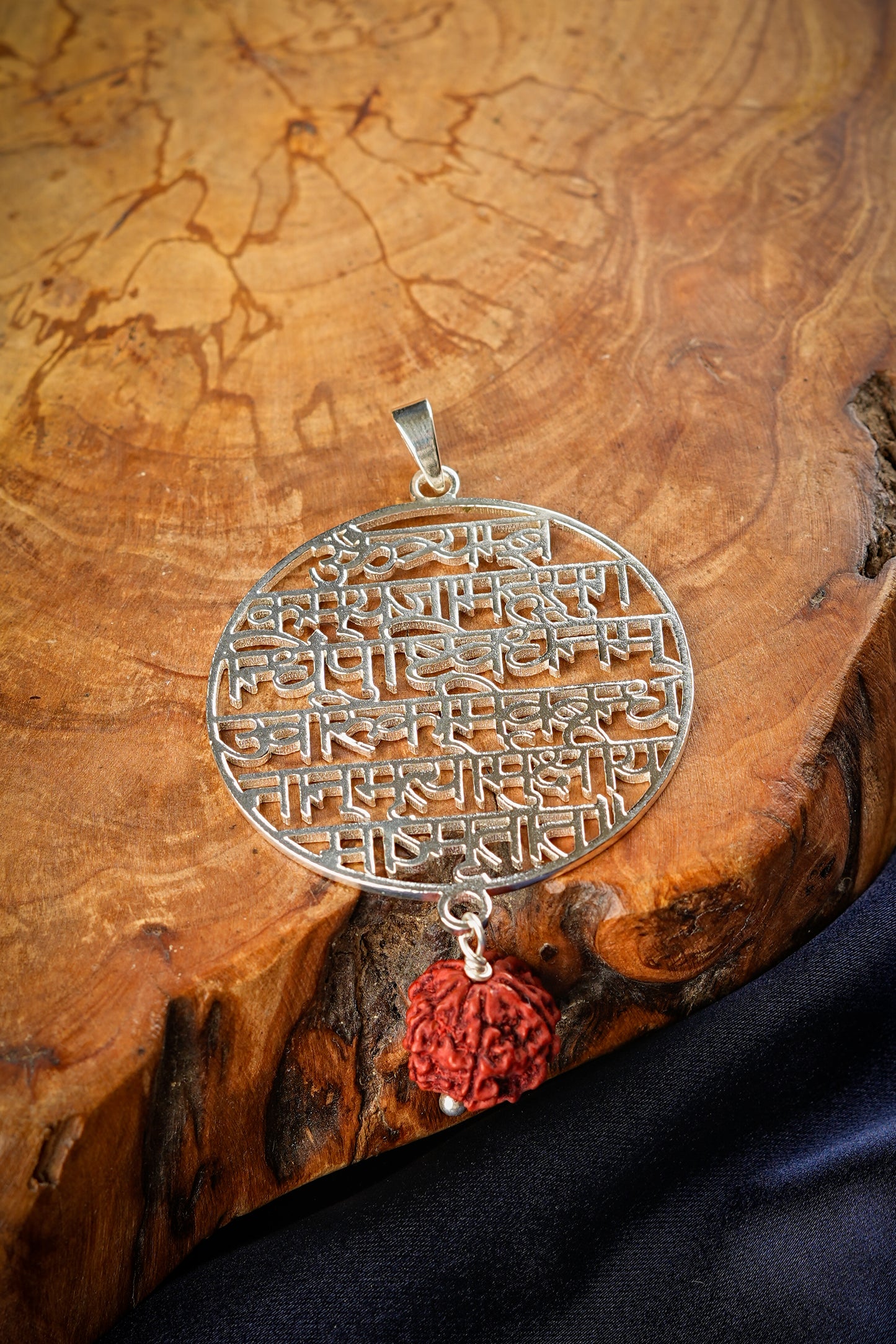 Maha Mritynjaya Shiva Mantra Silver Rudraksha Pendant