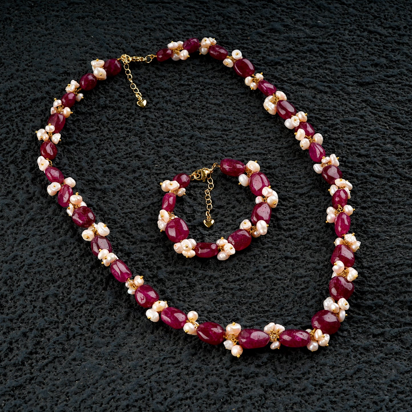 Ruby Coloured Quartz and Fresh Water Pearls Bracelet