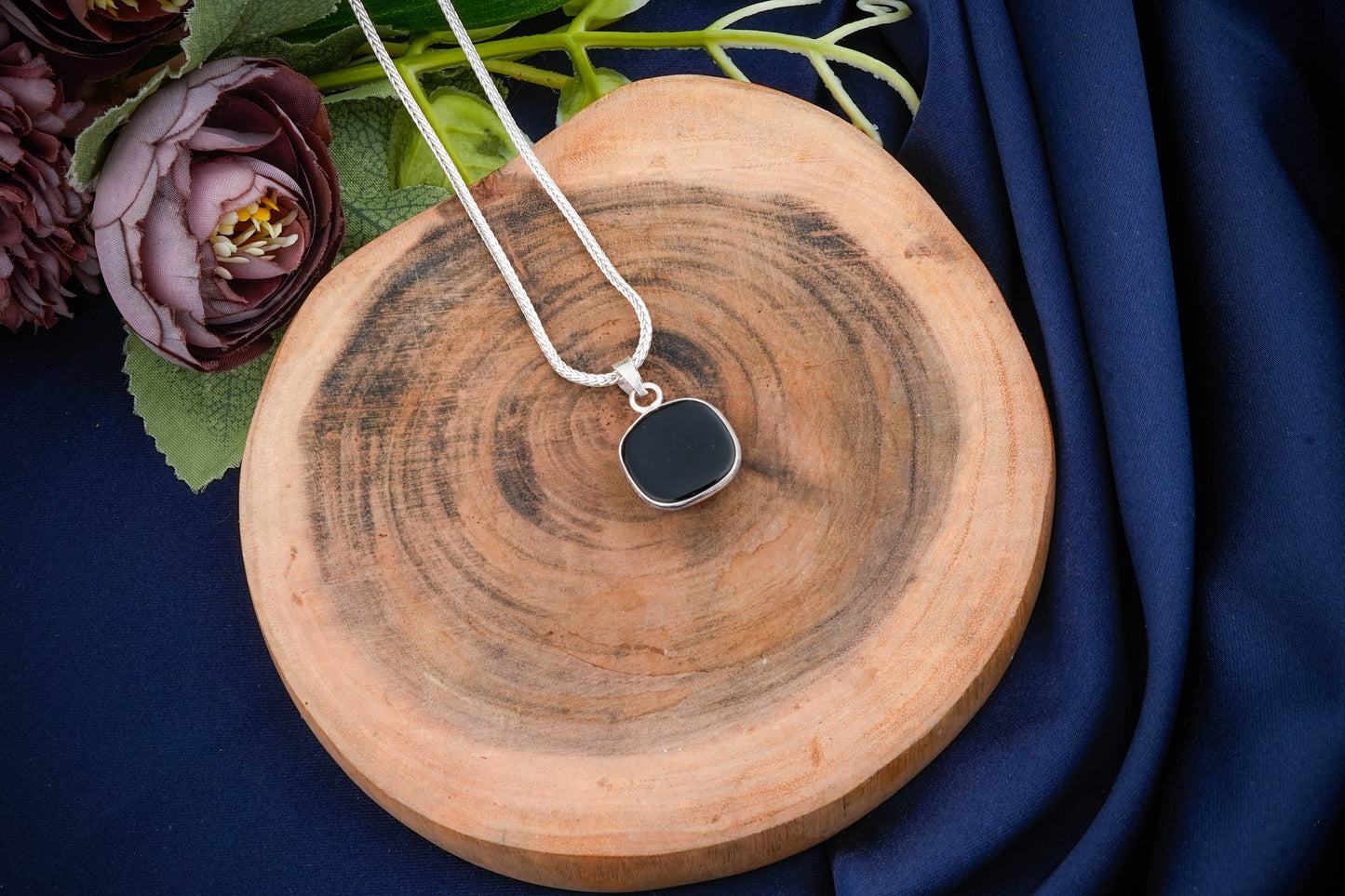 Minimal Black Onyx Set In Silver