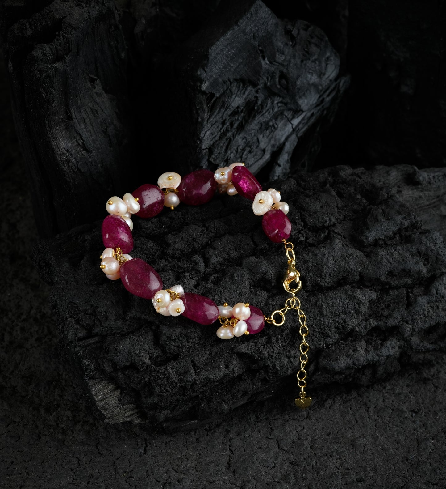 Ruby Coloured Quartz and Fresh Water Pearls Bracelet