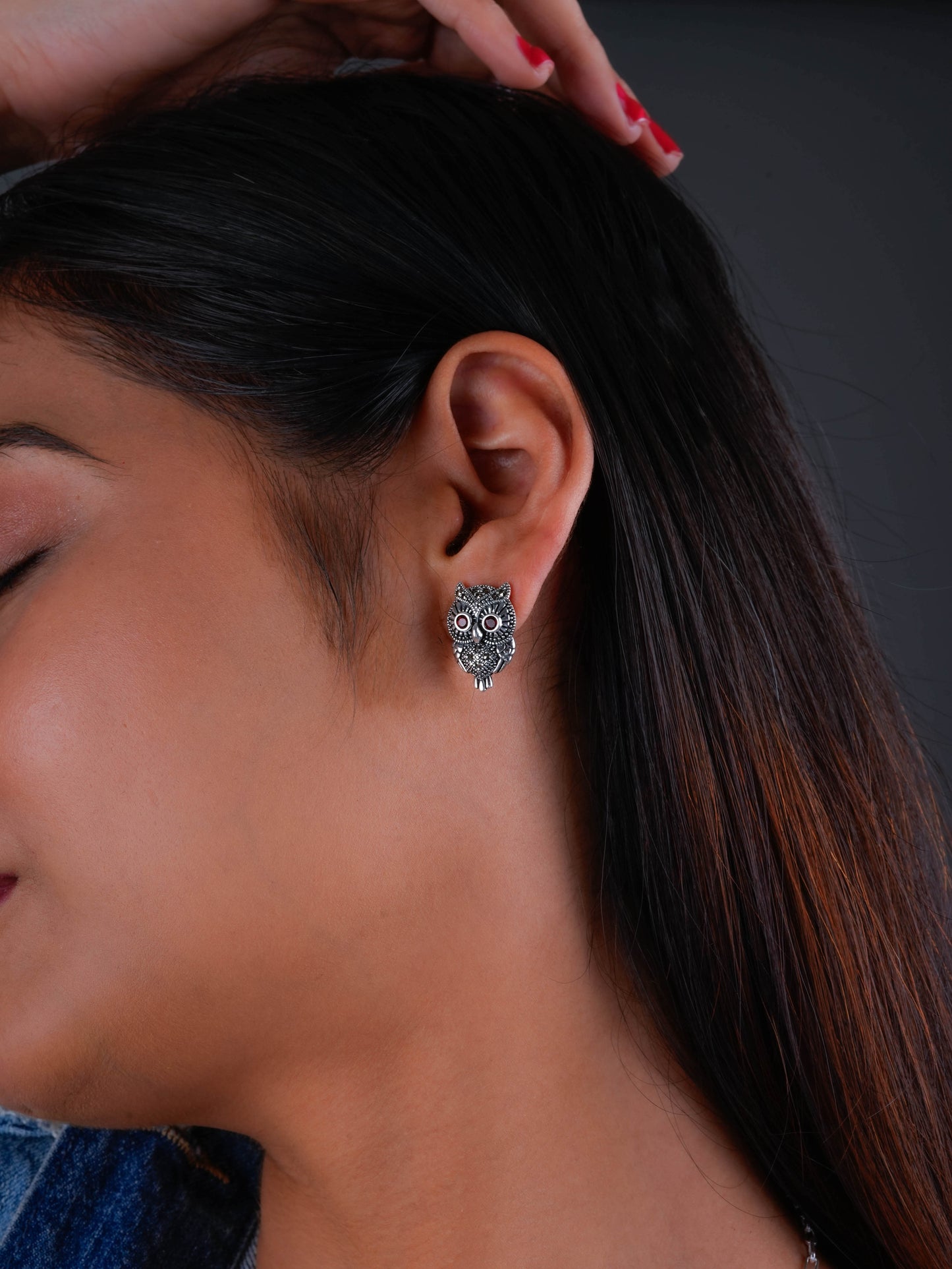 Mystic Owl: Garnet and Marcasite Sterling Silver Earring