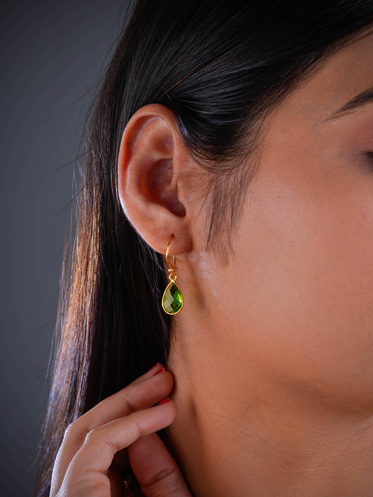 Minimal Peridot Pendant Set