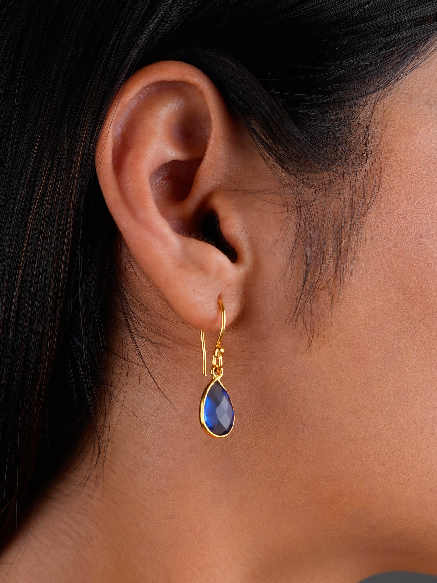 Sapphire Minimal Pendant Set