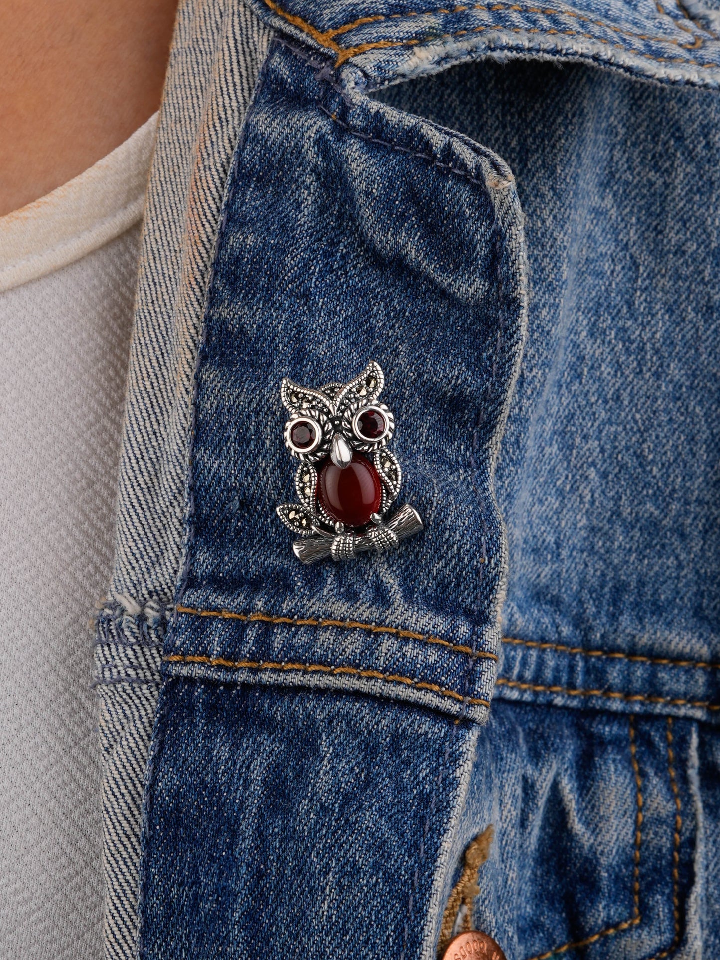 Fiery Gaze: Silver Marcasite Owl Brooch Cum Pendant
