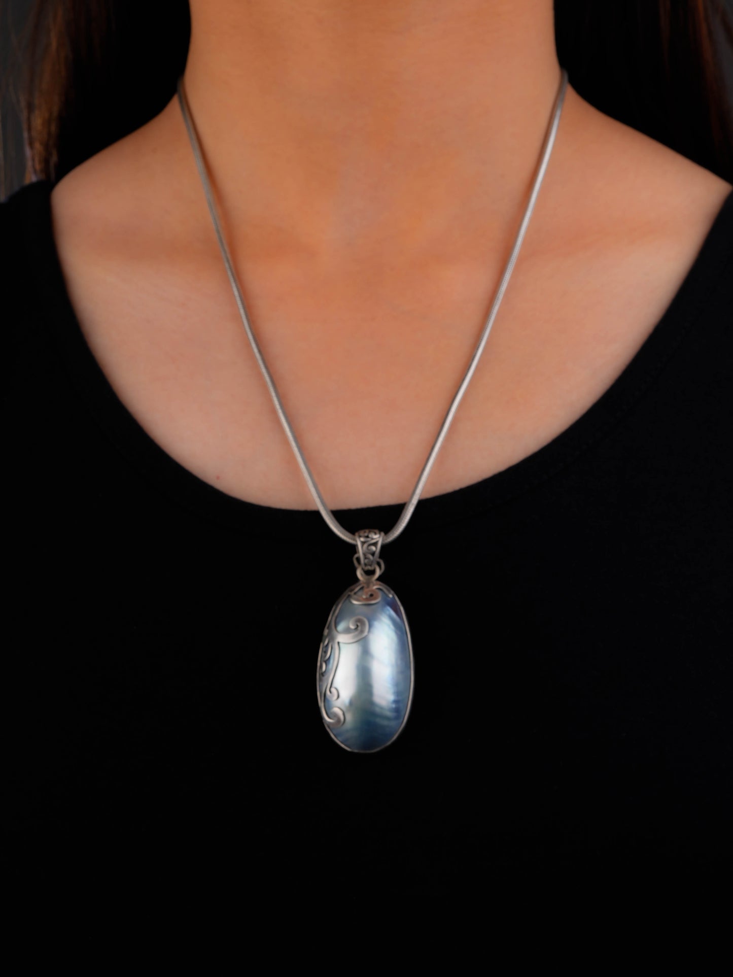 Mother Of Pearl Silver Necklace