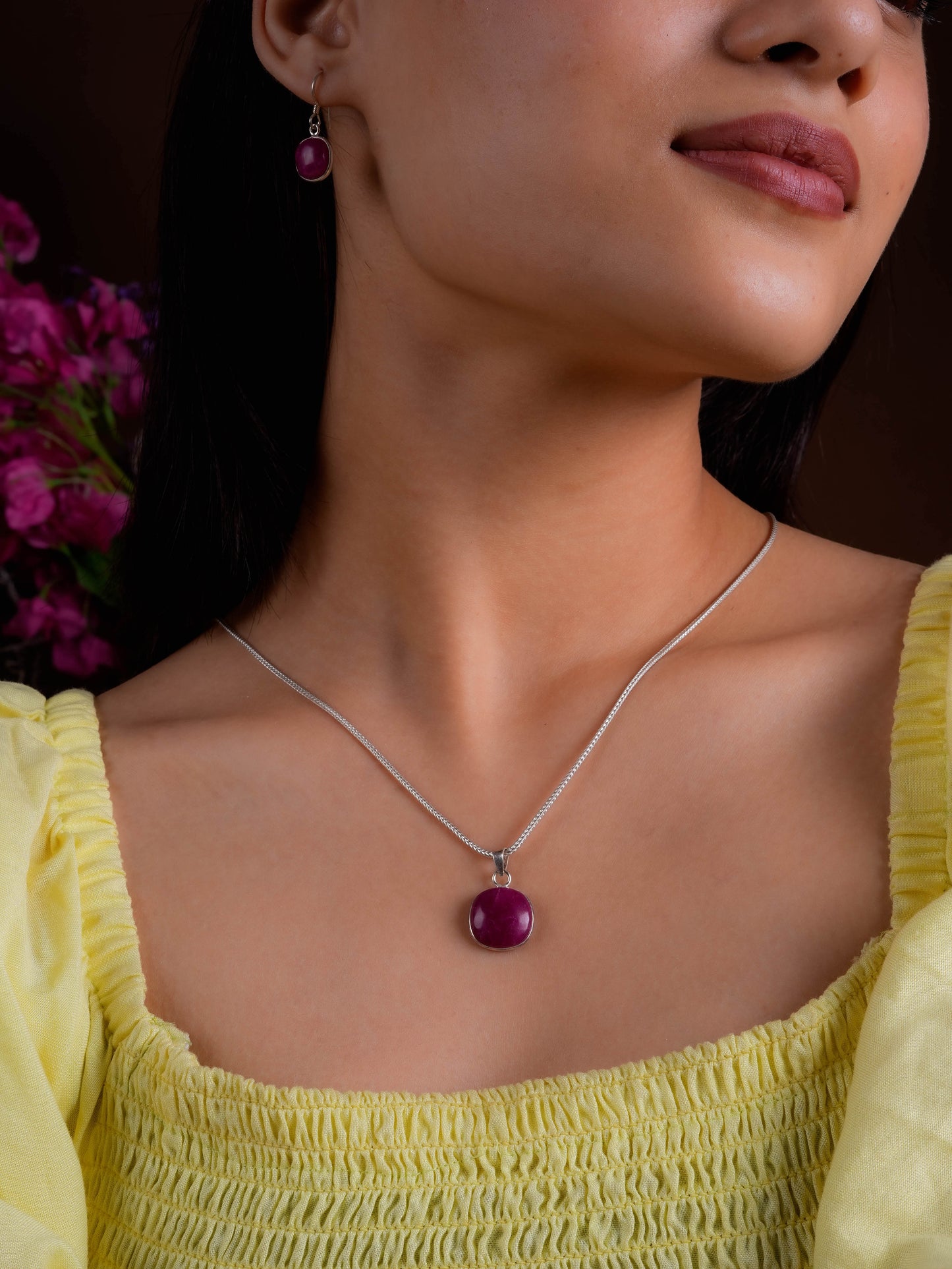 Minimal Pink Quartz Pendant In Silver Chain