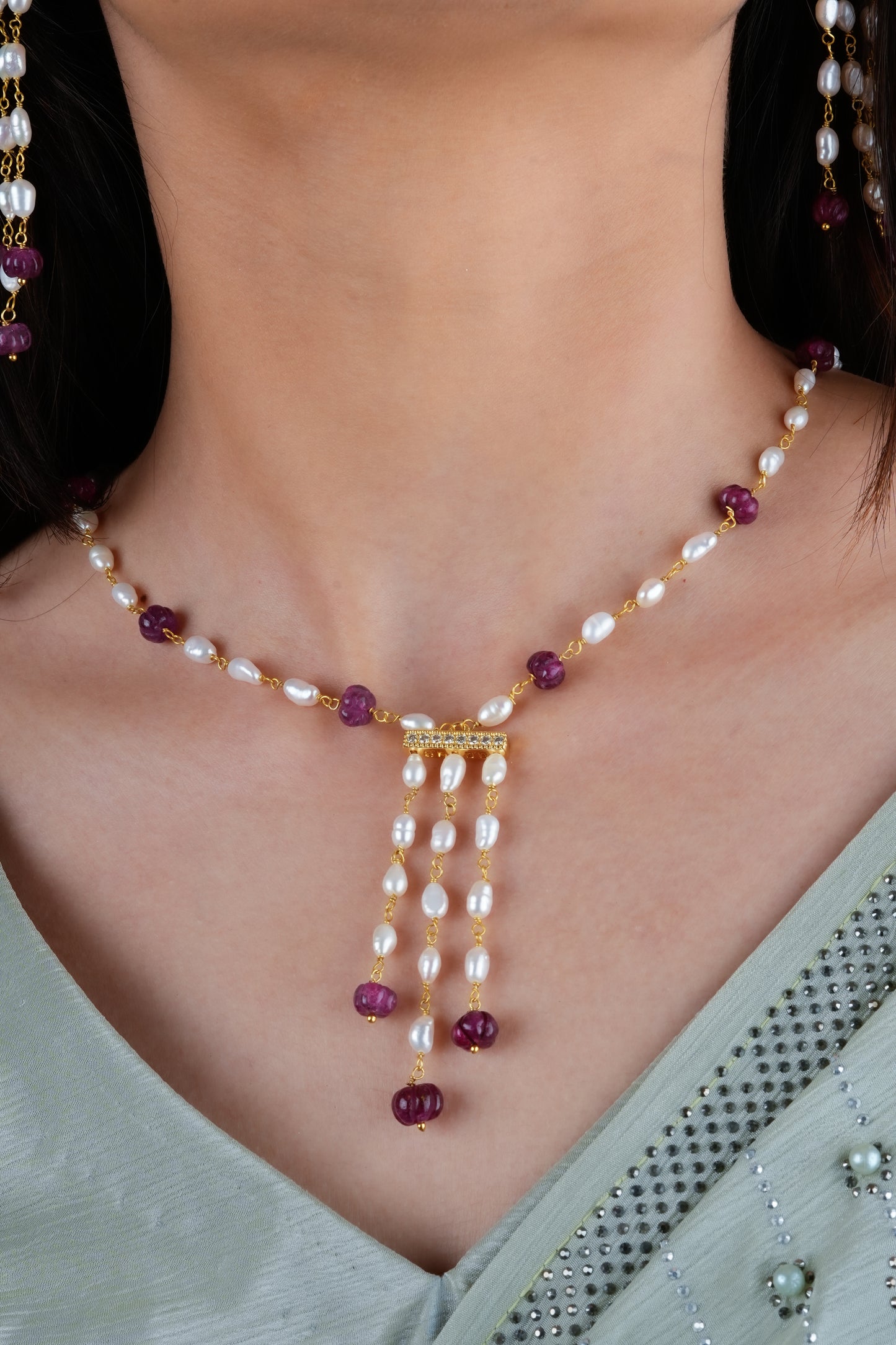 Pearl Ruby Delicate Set