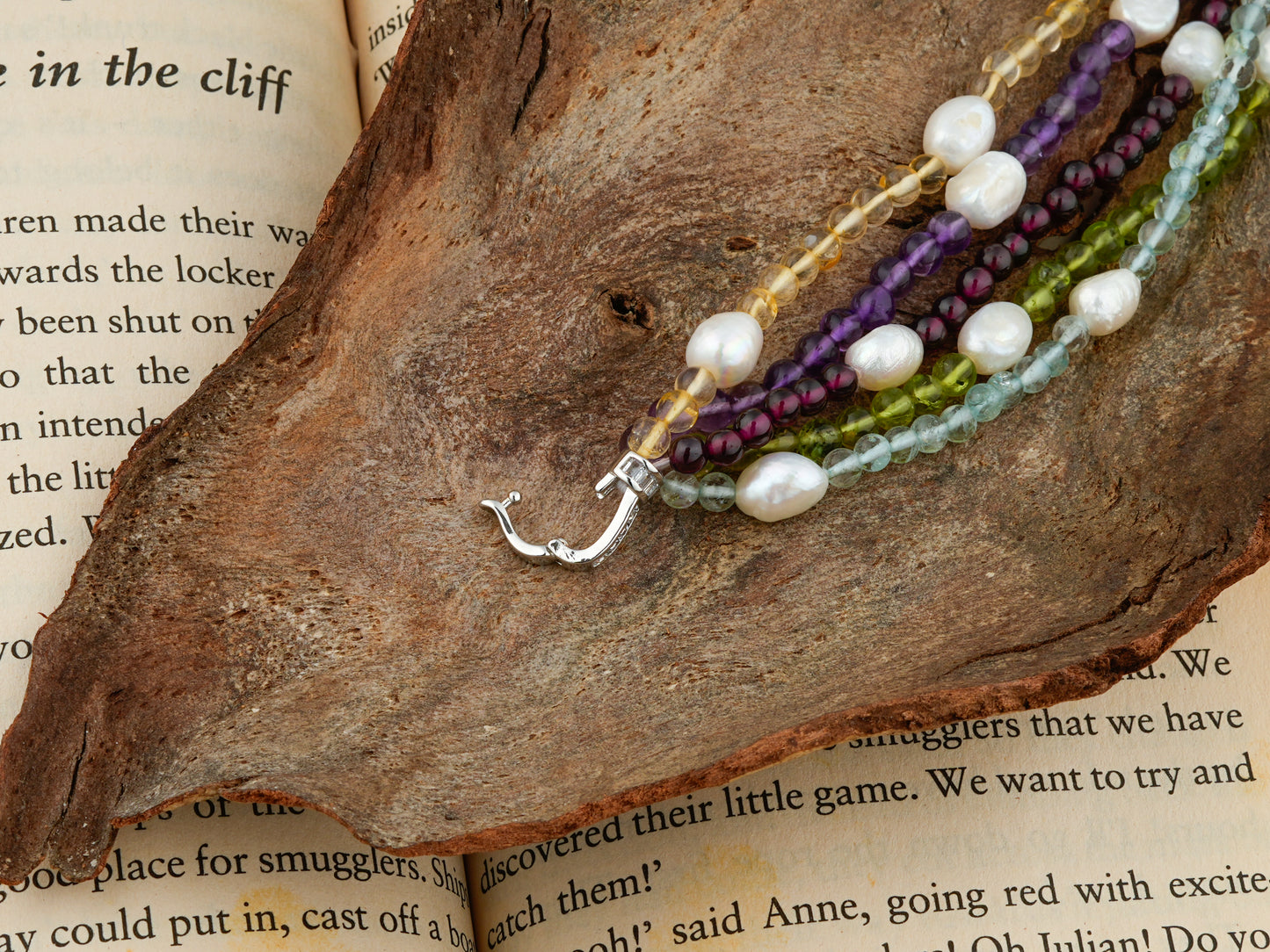 Multi Stone Pearls Bracelet